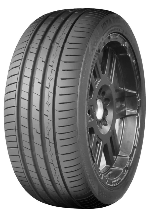 Accelera 215/40 R18 Iota Evt