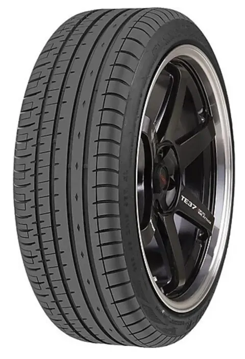 Accelera 235/45 R19 Phi